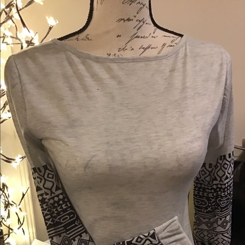 Cute Aztec lone sleeve